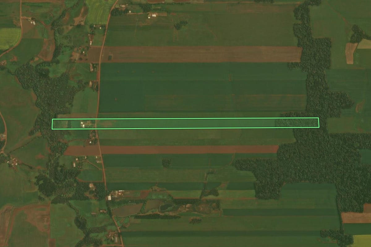 Imagem de satélite do imóvel rural em Ibirubá (RS), com o contorno declarado no CAR desenhado por cima.
