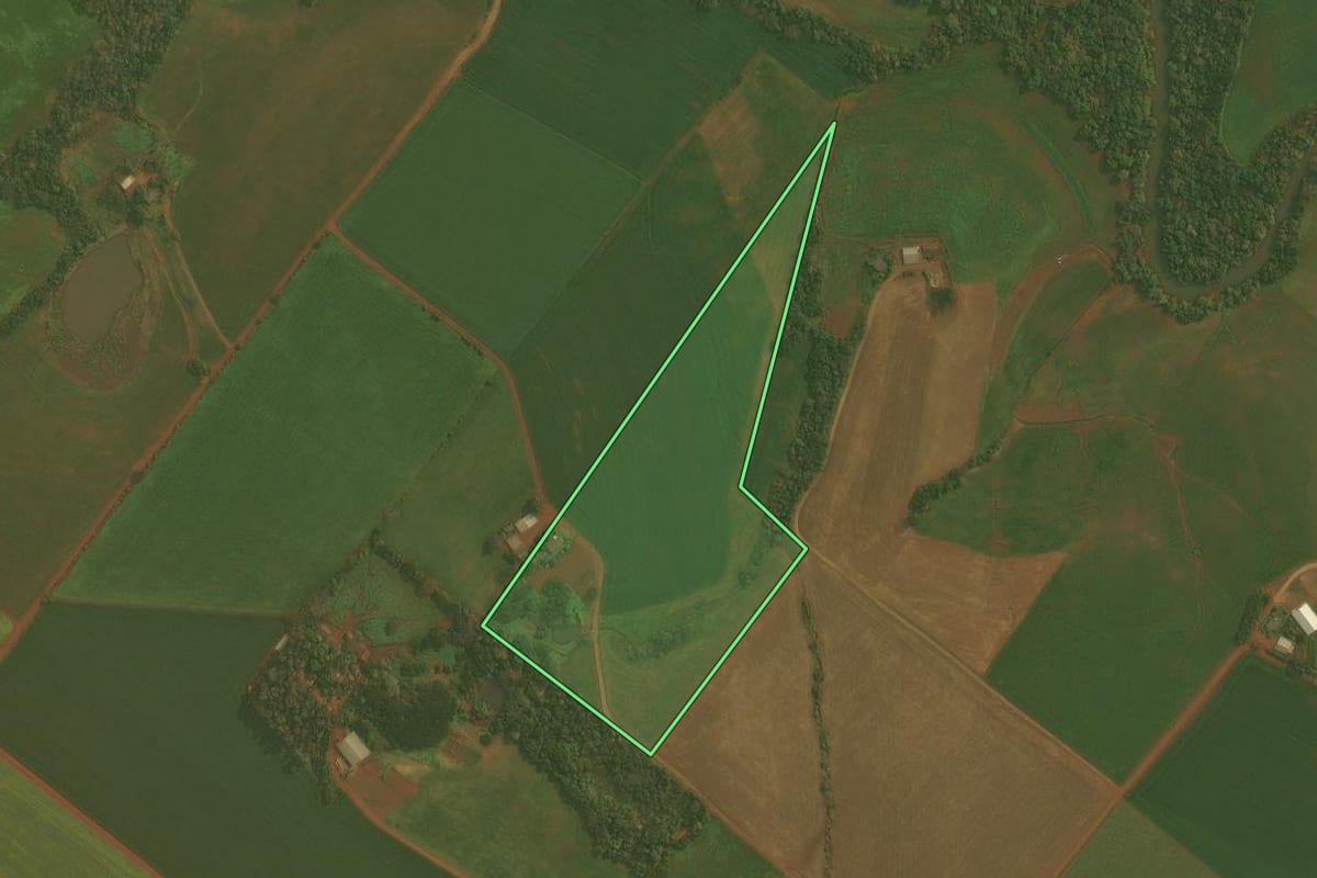 Imagem de satélite do imóvel rural em Ibirubá (RS), com o contorno declarado no CAR desenhado por cima.
