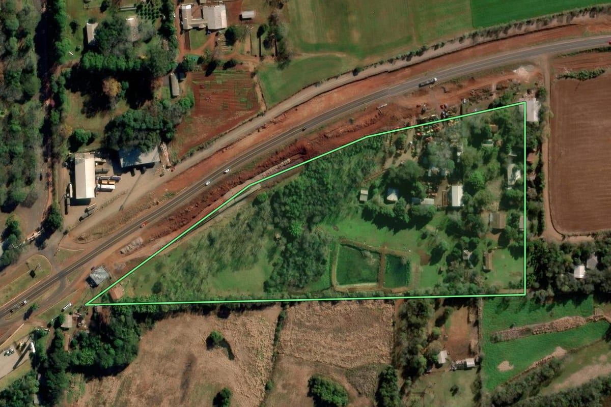 Imagem de satélite do imóvel rural em Ijuí (RS), com o contorno declarado no CAR desenhado por cima.