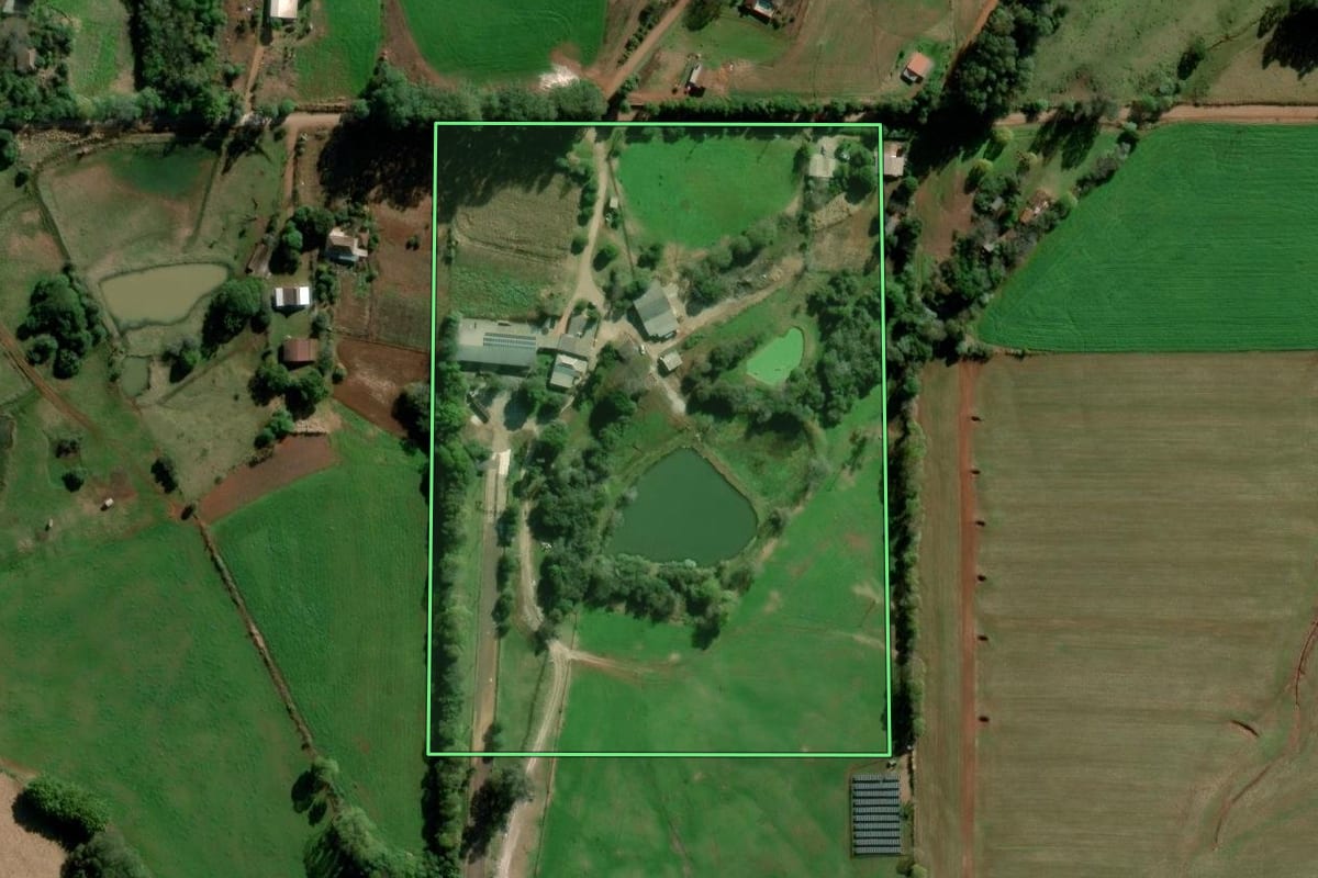 Imagem de satélite do imóvel rural em Ijuí (RS), com o contorno declarado no CAR desenhado por cima.