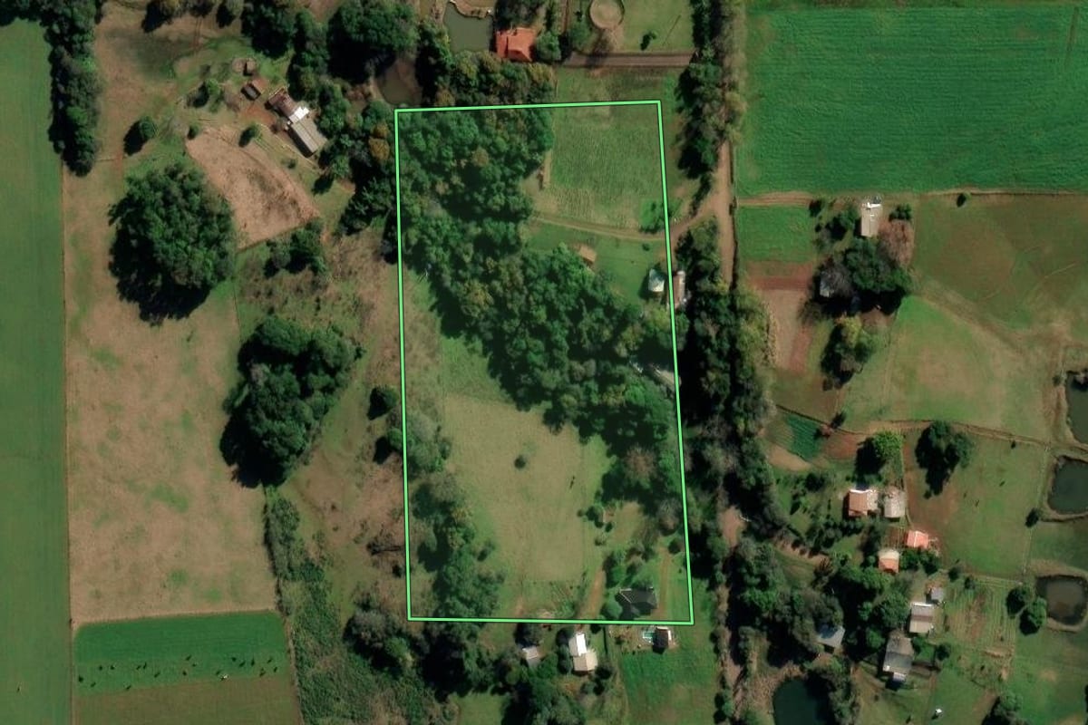 Imagem de satélite do imóvel rural em Ijuí (RS), com o contorno declarado no CAR desenhado por cima.