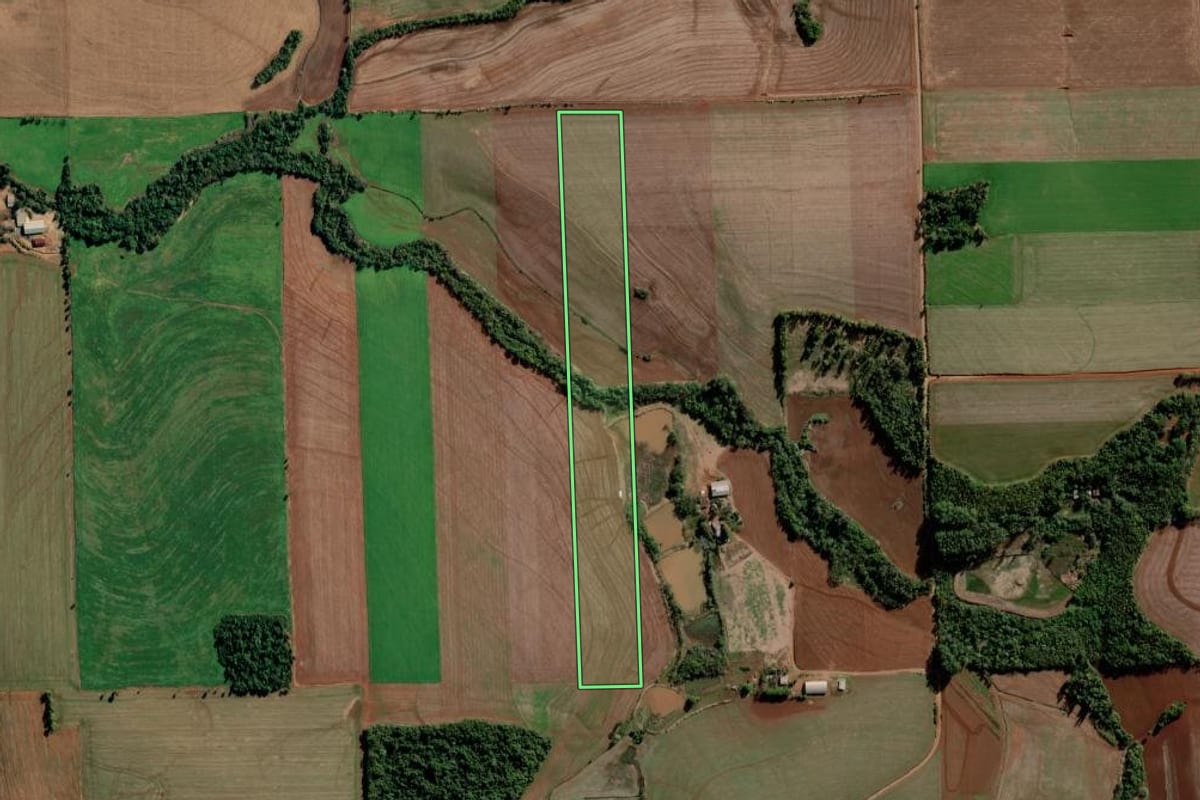 Imagem de satélite do imóvel rural em Ijuí (RS), com o contorno declarado no CAR desenhado por cima.