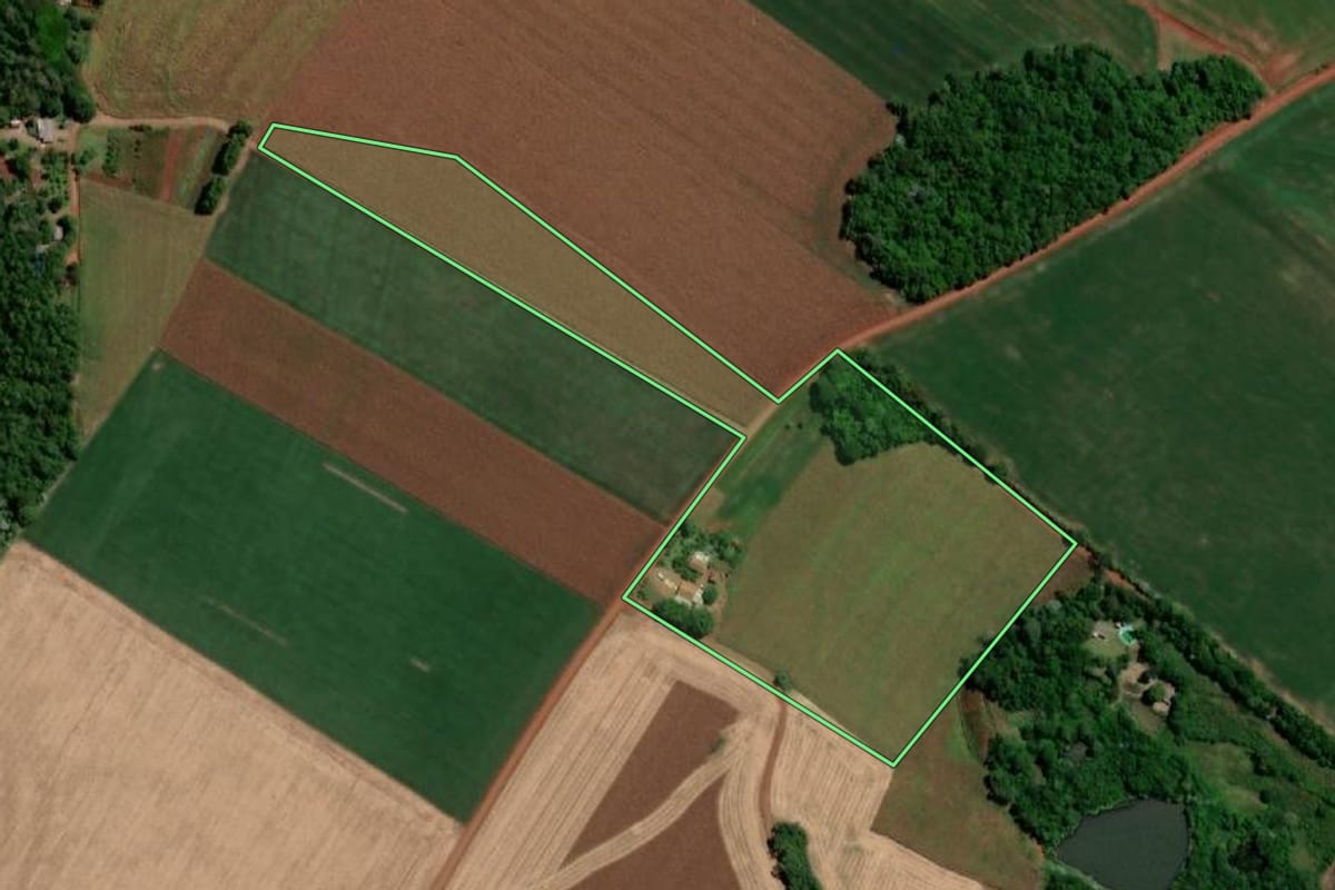Imagem de satélite do imóvel rural em Independência (RS), com o contorno declarado no CAR desenhado por cima.