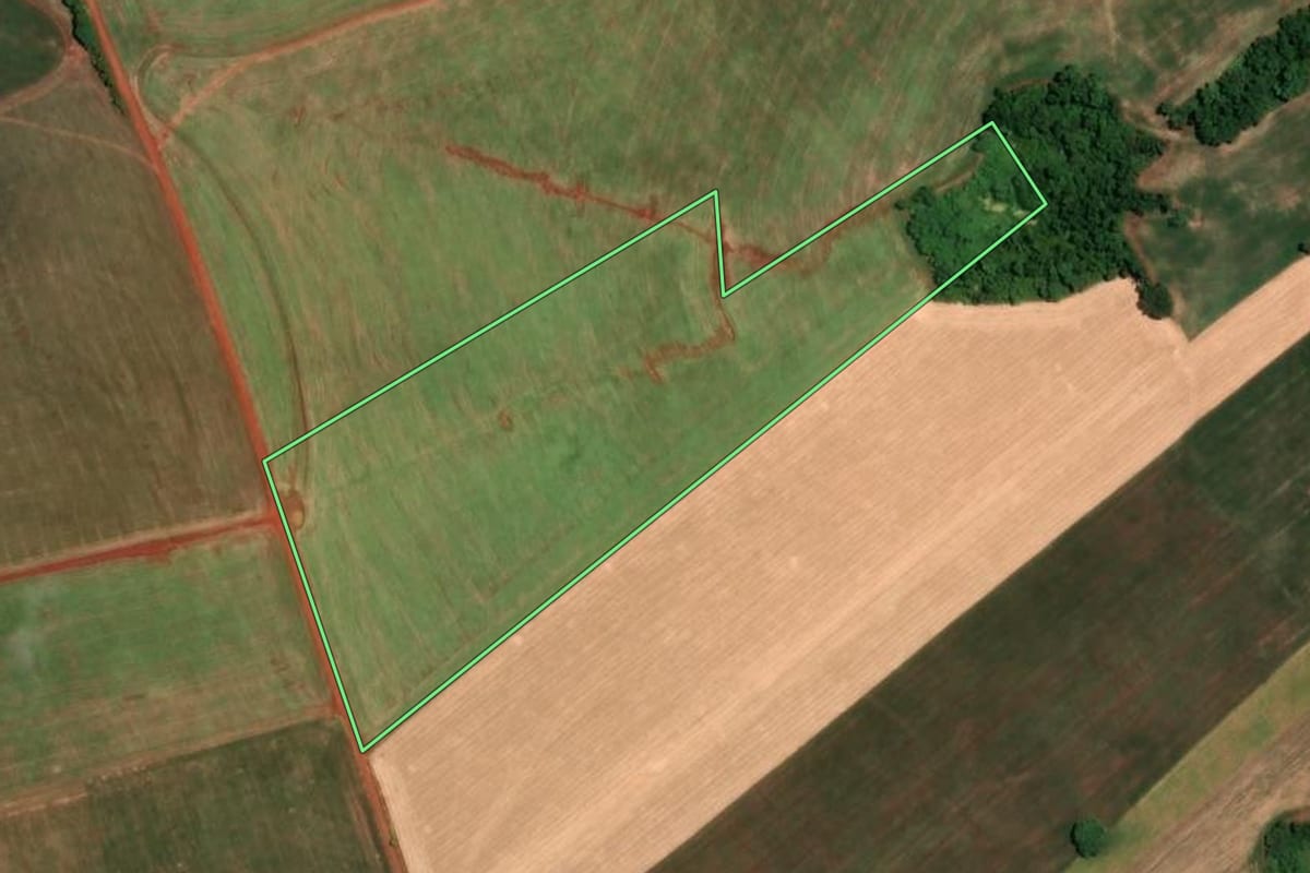Imagem de satélite do imóvel rural em Inhacorá (RS), com o contorno declarado no CAR desenhado por cima.