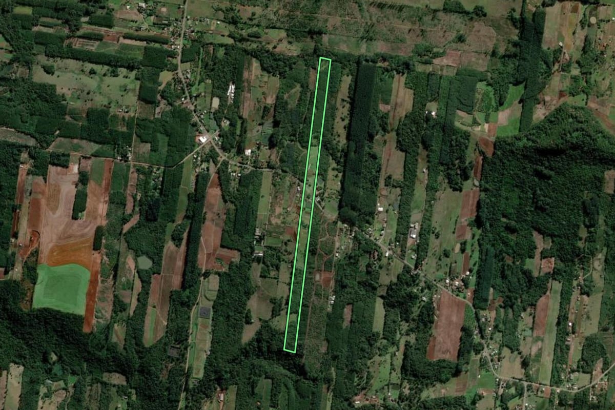 Imagem de satélite do imóvel rural em Ivoti (RS), com o contorno declarado no CAR desenhado por cima.