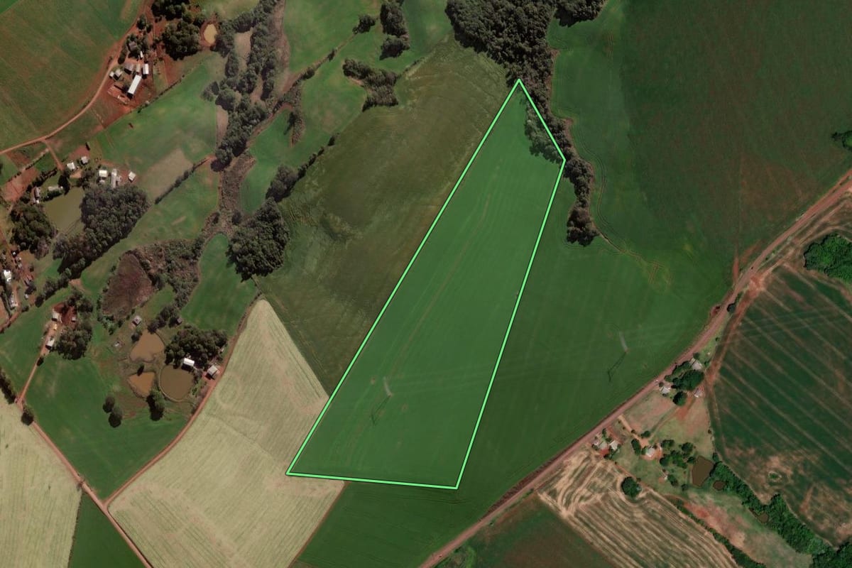 Imagem de satélite do imóvel rural em Jaboticaba (RS), com o contorno declarado no CAR desenhado por cima.