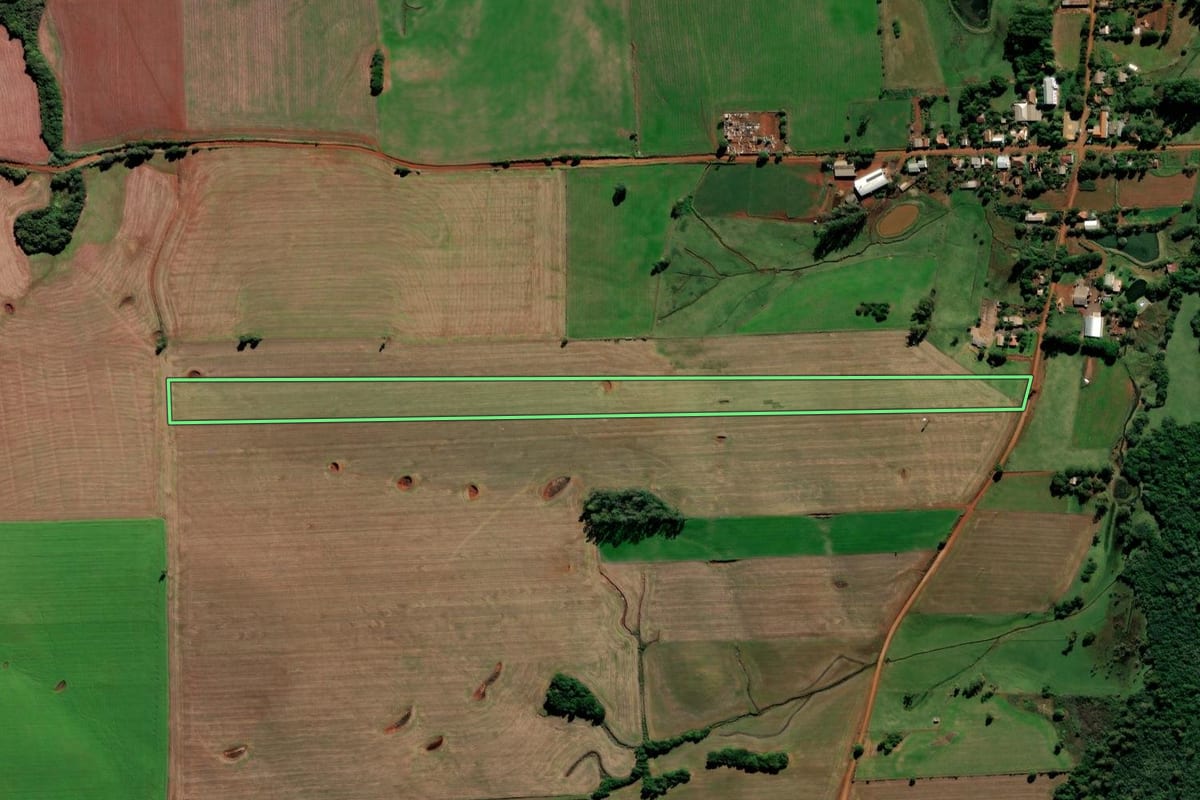 Imagem de satélite do imóvel rural em Jóia (RS), com o contorno declarado no CAR desenhado por cima.