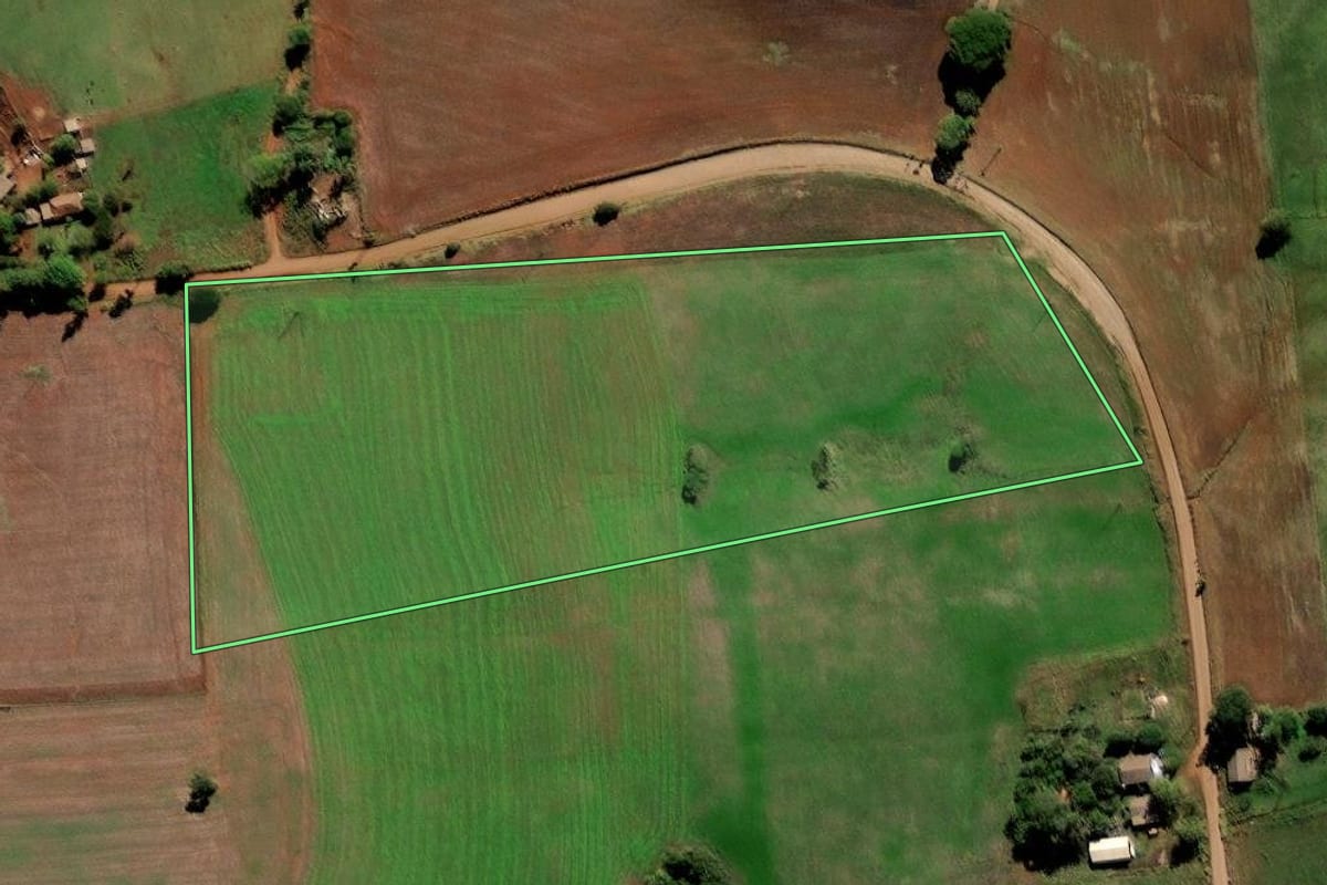 Imagem de satélite do imóvel rural em Jóia (RS), com o contorno declarado no CAR desenhado por cima.