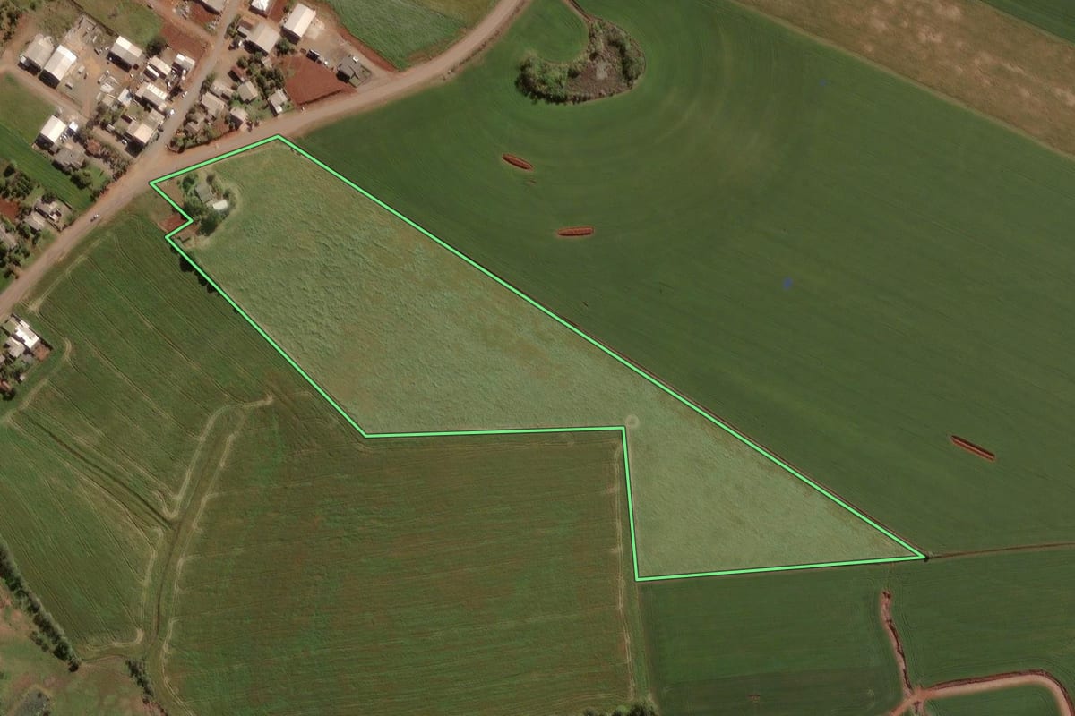 Imagem de satélite do imóvel rural em Lagoa dos Três Cantos (RS), com o contorno declarado no CAR desenhado por cima.