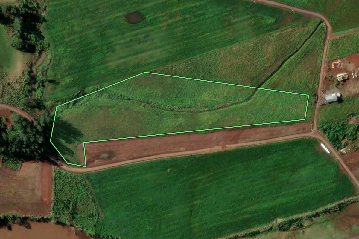 Imagem de satélite do imóvel rural em Lajeado (RS), com o contorno declarado no CAR desenhado por cima.