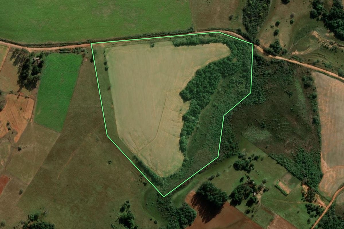 Imagem de satélite do imóvel rural em Manoel Viana (RS), com o contorno declarado no CAR desenhado por cima.