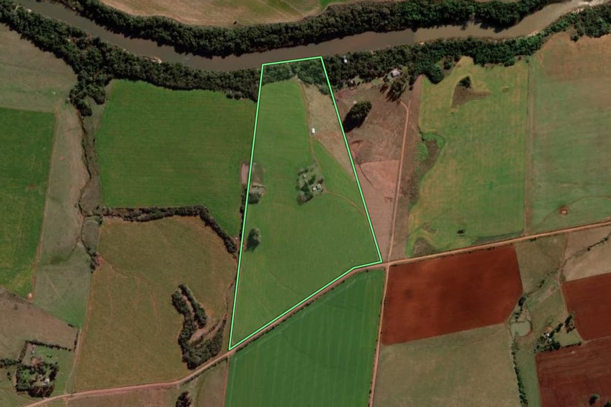 Imagem de satélite do imóvel rural em Manoel Viana (RS), com o contorno declarado no CAR desenhado por cima.