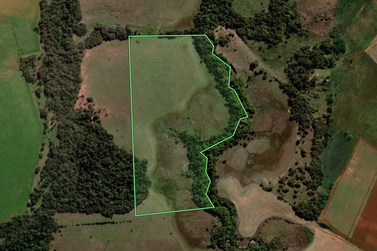 Imagem de satélite do imóvel rural em Manoel Viana (RS), com o contorno declarado no CAR desenhado por cima.