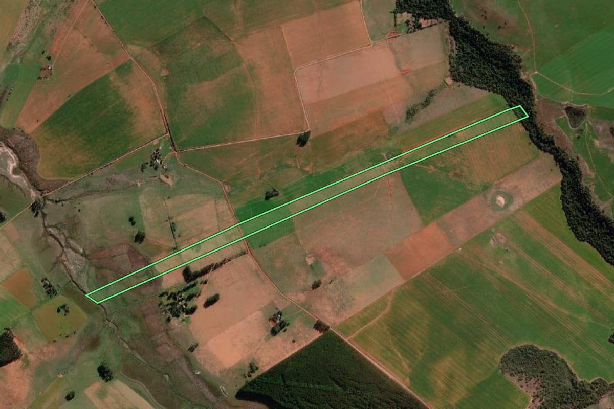 Imagem de satélite do imóvel rural em Manoel Viana (RS), com o contorno declarado no CAR desenhado por cima.