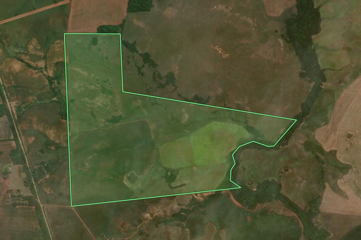 Imagem de satélite do imóvel rural em Manoel Viana (RS), com o contorno declarado no CAR desenhado por cima.