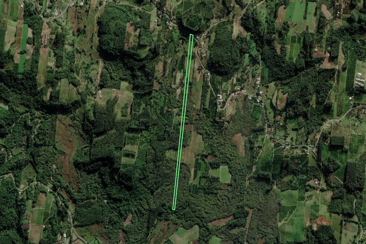 Imagem de satélite do imóvel rural em Maratá (RS), com o contorno declarado no CAR desenhado por cima.