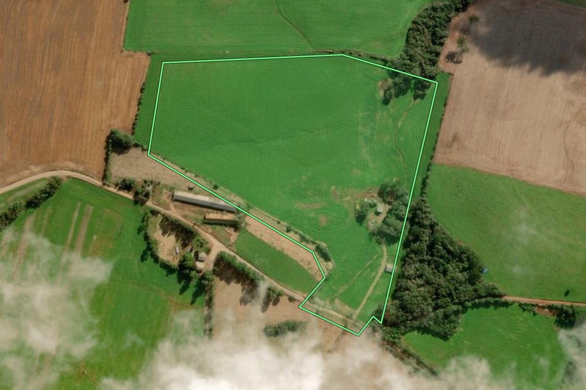 Imagem de satélite do imóvel rural em Marau (RS), com o contorno declarado no CAR desenhado por cima.