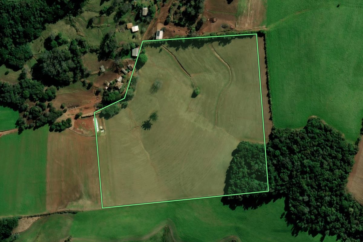 Imagem de satélite do imóvel rural em Marau (RS), com o contorno declarado no CAR desenhado por cima.