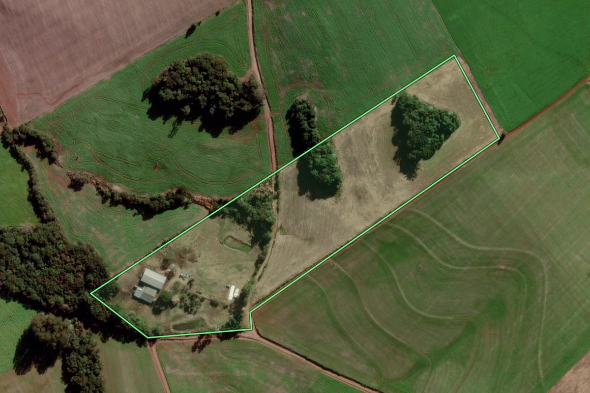 Imagem de satélite do imóvel rural em Marau (RS), com o contorno declarado no CAR desenhado por cima.