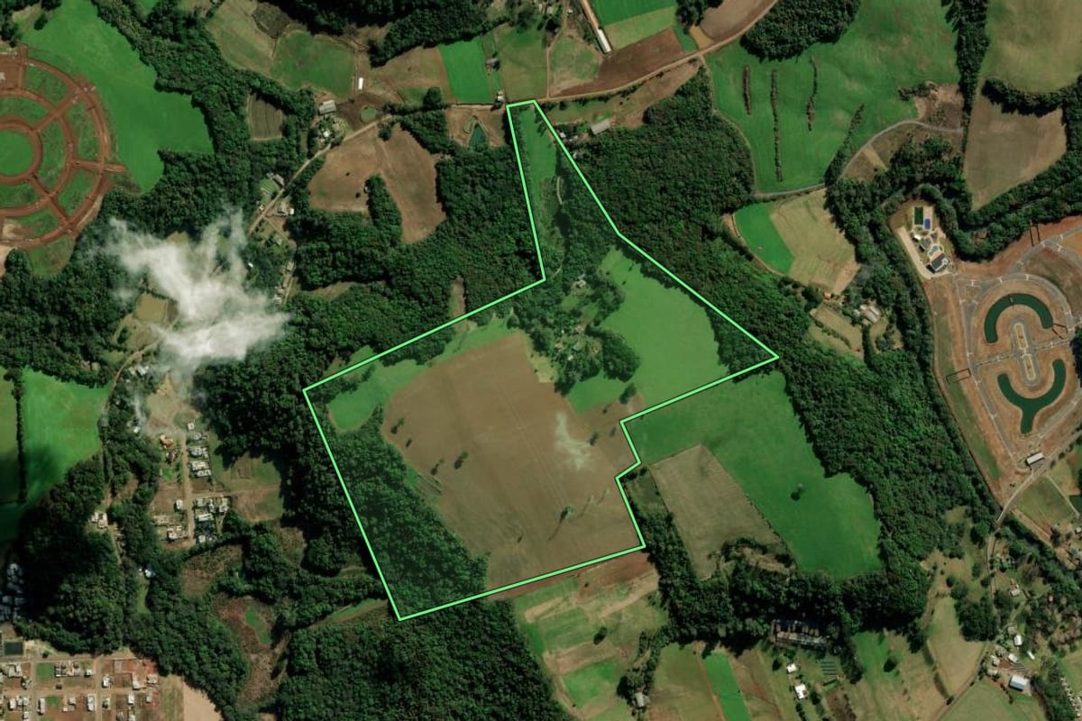 Imagem de satélite do imóvel rural em Marau (RS), com o contorno declarado no CAR desenhado por cima.