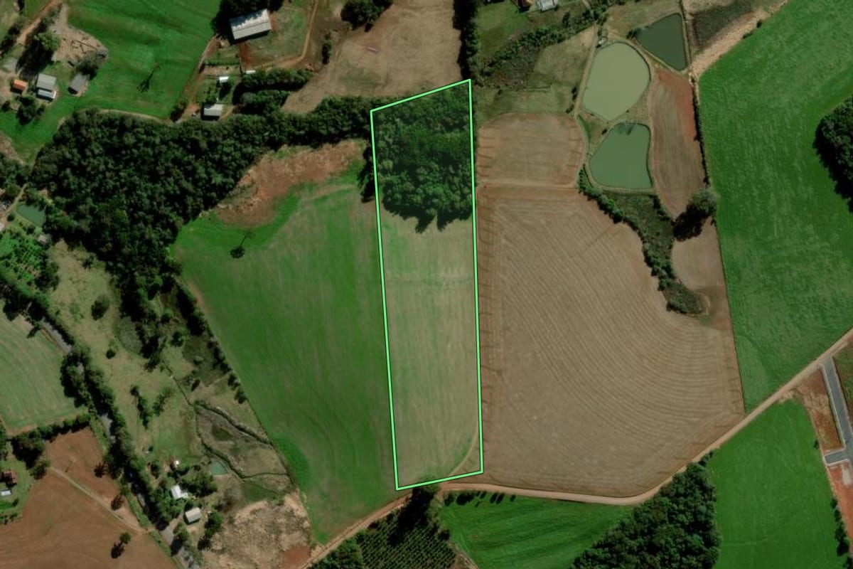 Imagem de satélite do imóvel rural em Marau (RS), com o contorno declarado no CAR desenhado por cima.