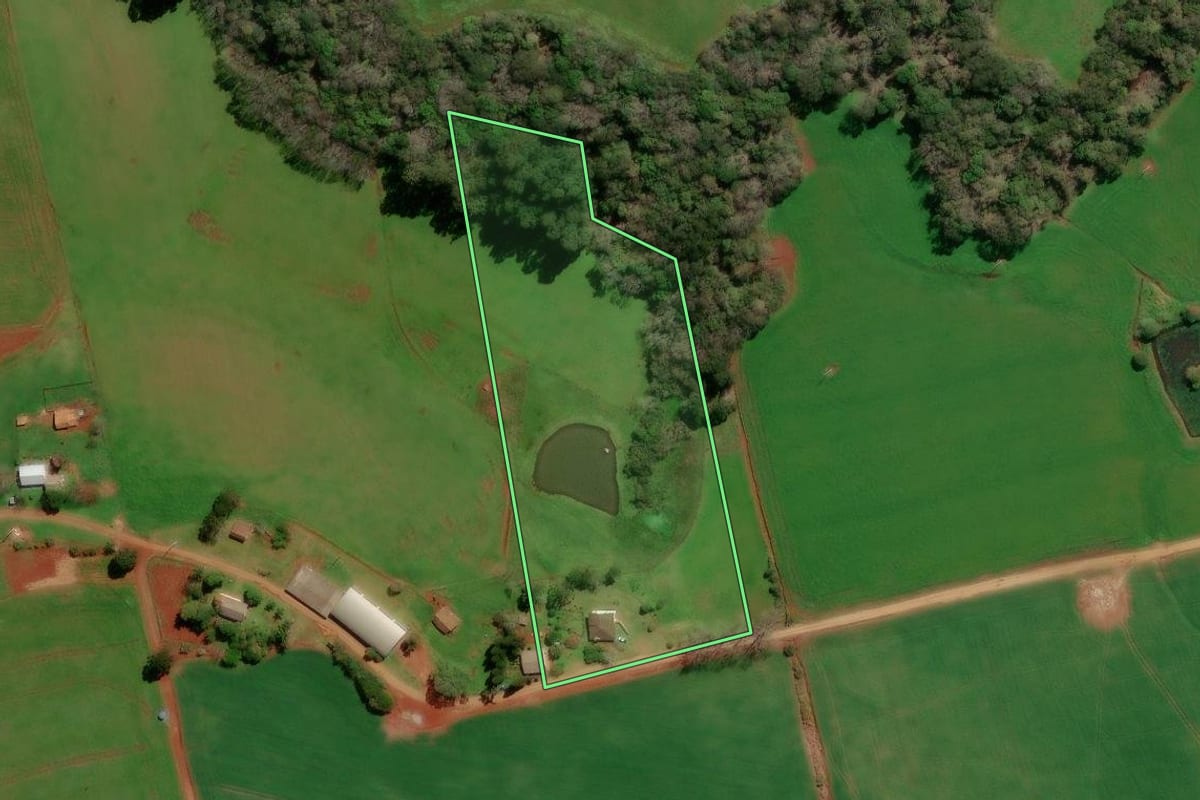 Imagem de satélite do imóvel rural em Marau (RS), com o contorno declarado no CAR desenhado por cima.
