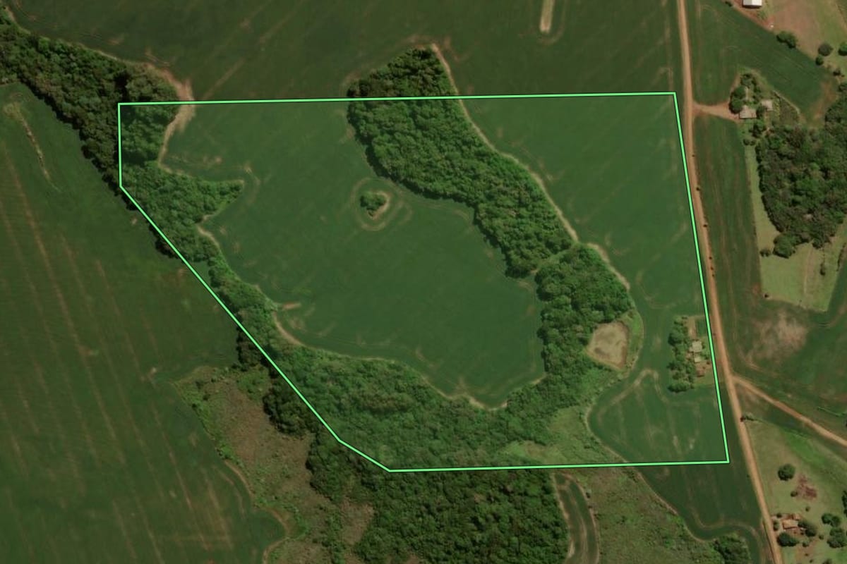 Imagem de satélite do imóvel rural em Marau (RS), com o contorno declarado no CAR desenhado por cima.