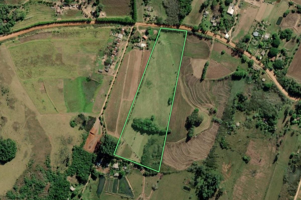 Imagem de satélite do imóvel rural em Mariana Pimentel (RS), com o contorno declarado no CAR desenhado por cima.