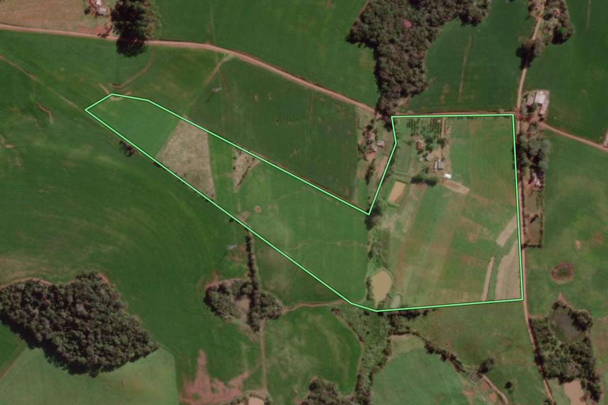 Imagem de satélite do imóvel rural em Miraguaí (RS), com o contorno declarado no CAR desenhado por cima.