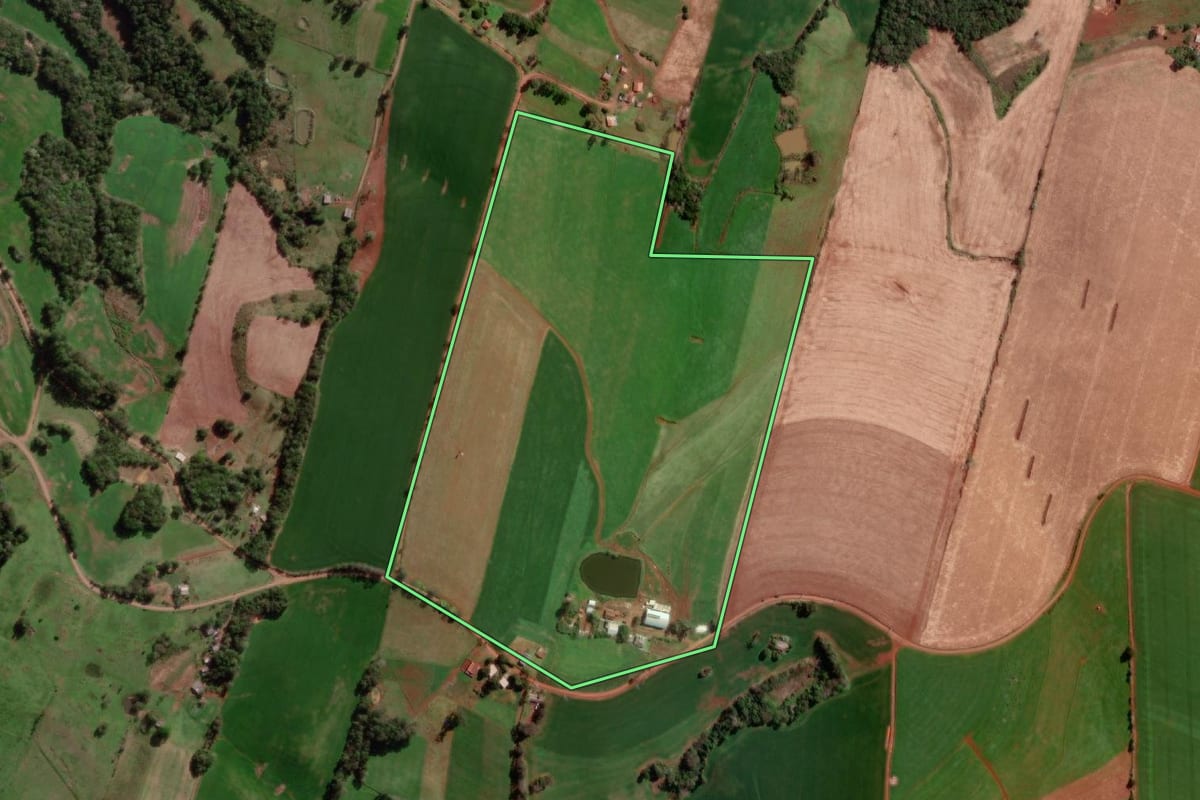 Imagem de satélite do imóvel rural em Miraguaí (RS), com o contorno declarado no CAR desenhado por cima.