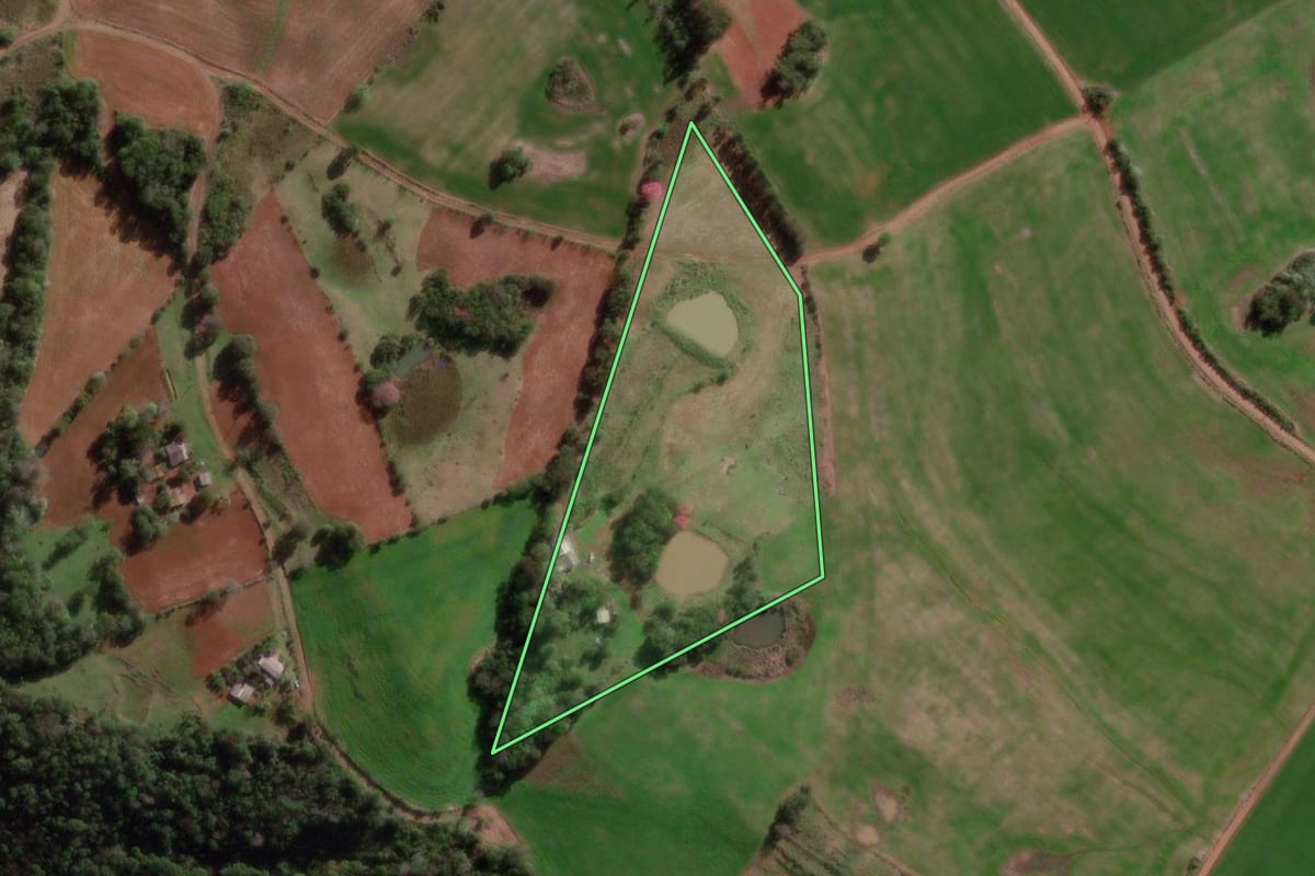 Imagem de satélite do imóvel rural em Miraguaí (RS), com o contorno declarado no CAR desenhado por cima.