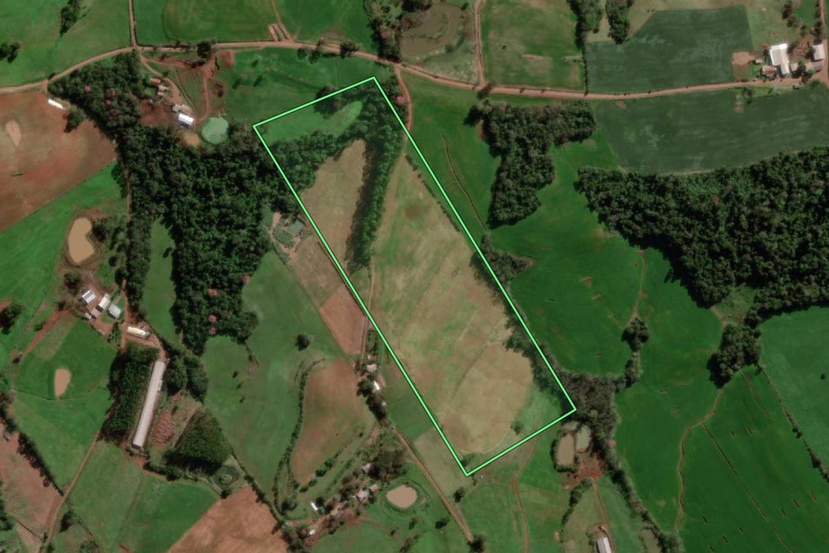 Imagem de satélite do imóvel rural em Miraguaí (RS), com o contorno declarado no CAR desenhado por cima.