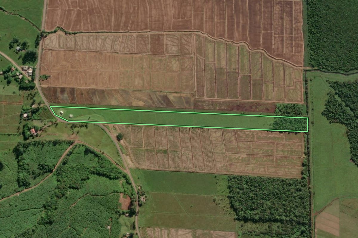 Imagem de satélite do imóvel rural em Morrinhos do Sul (RS), com o contorno declarado no CAR desenhado por cima.