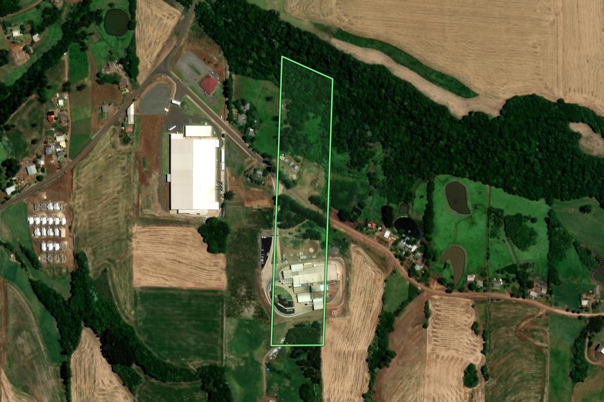 Imagem de satélite do imóvel rural em Nova Boa Vista (RS), com o contorno declarado no CAR desenhado por cima.