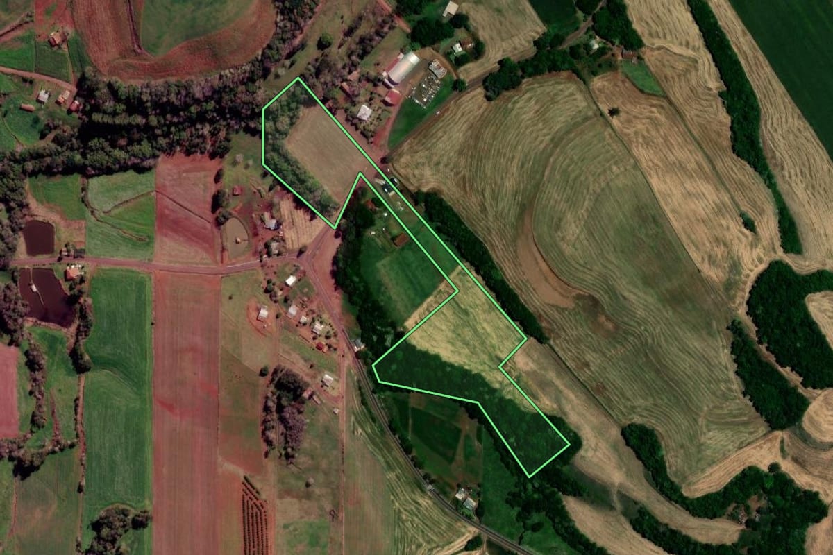 Imagem de satélite do imóvel rural em Nova Boa Vista (RS), com o contorno declarado no CAR desenhado por cima.