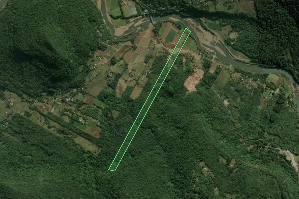 Imagem de satélite do imóvel rural em Nova Petrópolis (RS), com o contorno declarado no CAR desenhado por cima.