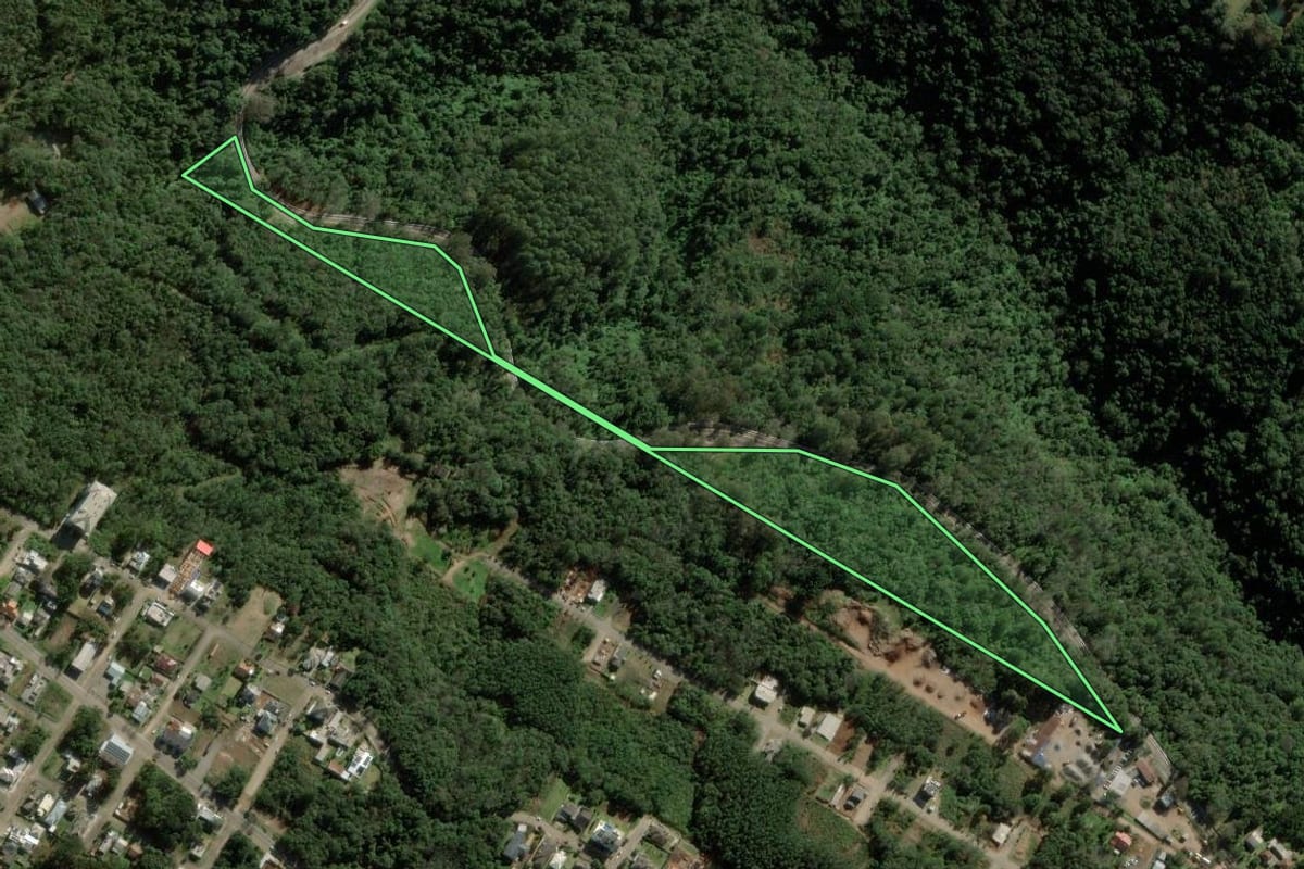 Imagem de satélite do imóvel rural em Nova Petrópolis (RS), com o contorno declarado no CAR desenhado por cima.