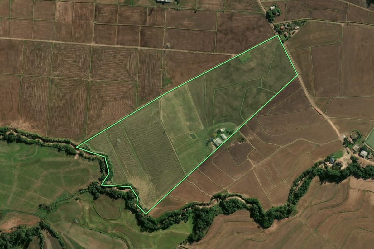 Imagem de satélite do imóvel rural em Novo Cabrais (RS), com o contorno declarado no CAR desenhado por cima.