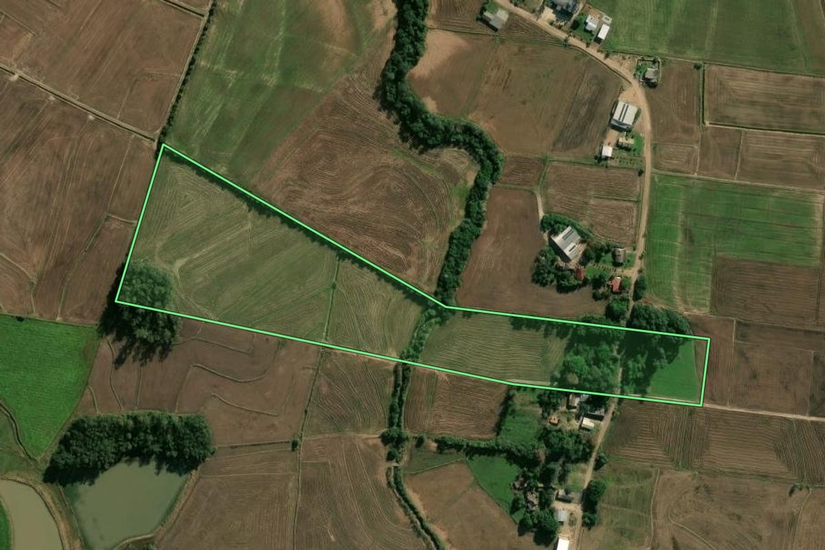 Imagem de satélite do imóvel rural em Novo Cabrais (RS), com o contorno declarado no CAR desenhado por cima.