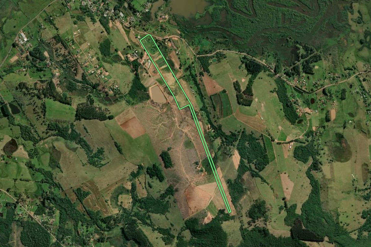 Imagem de satélite do imóvel rural em Novo Hamburgo (RS), com o contorno declarado no CAR desenhado por cima.