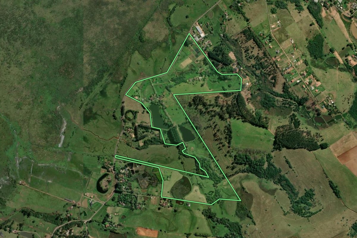 Imagem de satélite do imóvel rural em Novo Hamburgo (RS), com o contorno declarado no CAR desenhado por cima.