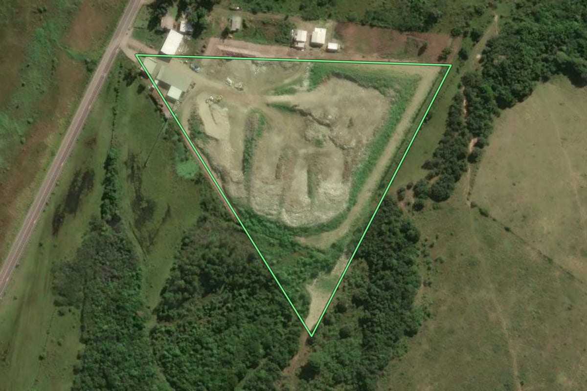 Imagem de satélite do imóvel rural em Osório (RS), com o contorno declarado no CAR desenhado por cima.