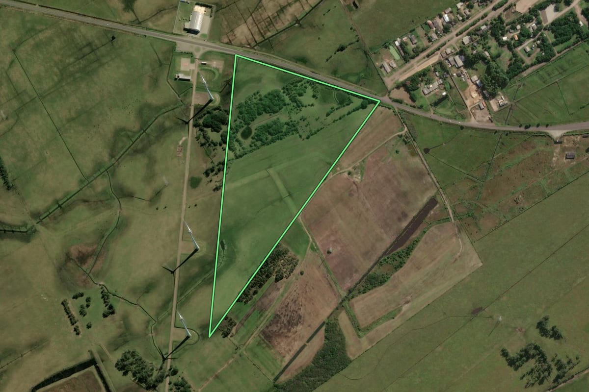 Imagem de satélite do imóvel rural em Osório (RS), com o contorno declarado no CAR desenhado por cima.