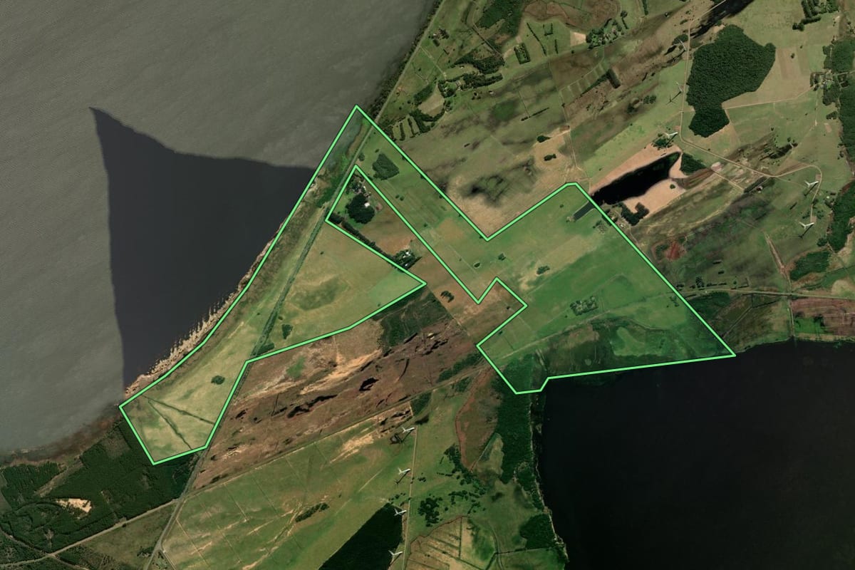 Imagem de satélite do imóvel rural em Osório (RS), com o contorno declarado no CAR desenhado por cima.