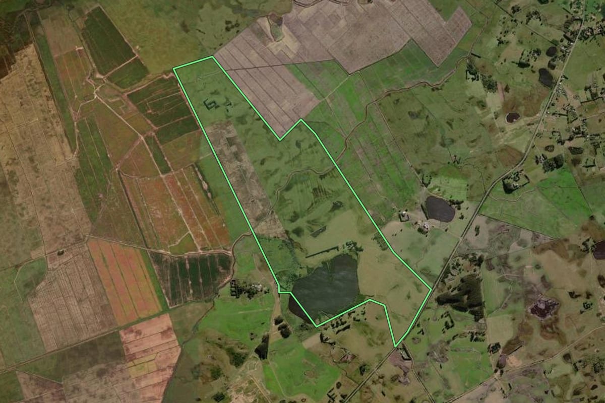 Imagem de satélite do imóvel rural em Osório (RS), com o contorno declarado no CAR desenhado por cima.