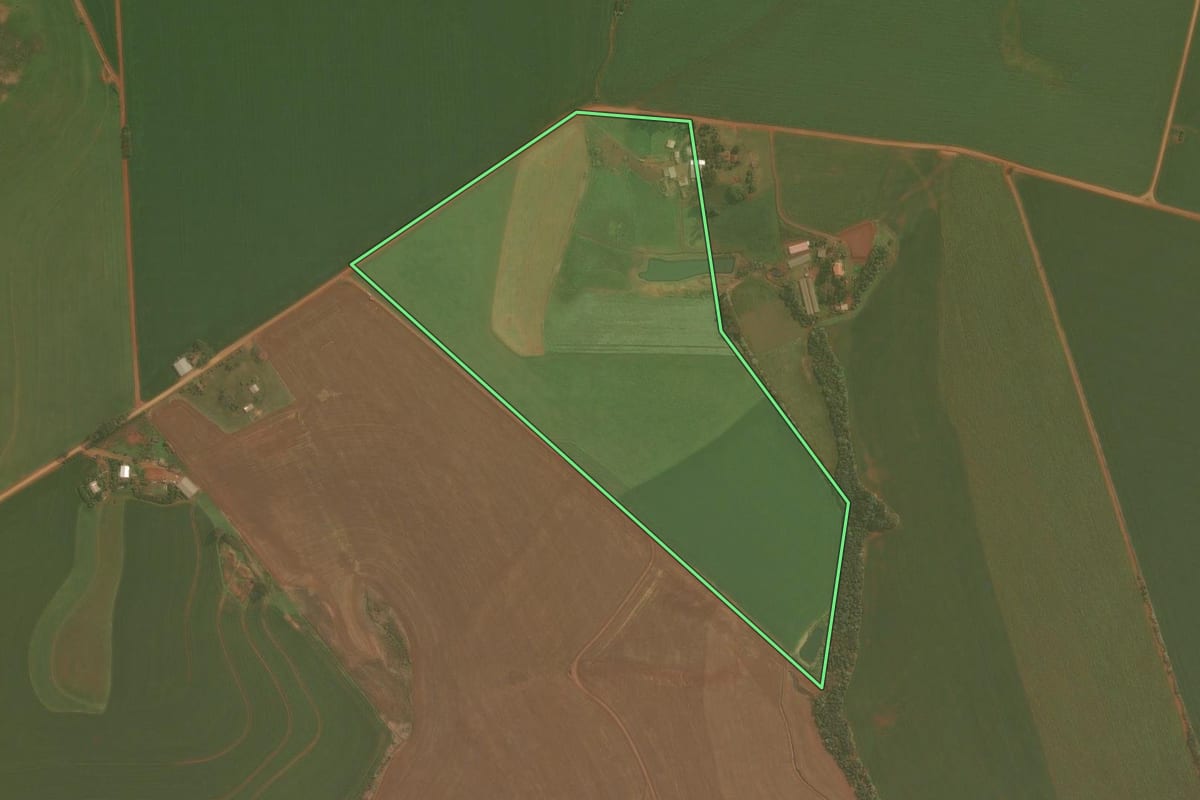 Imagem de satélite do imóvel rural em Palmeira das Missões (RS), com o contorno declarado no CAR desenhado por cima.