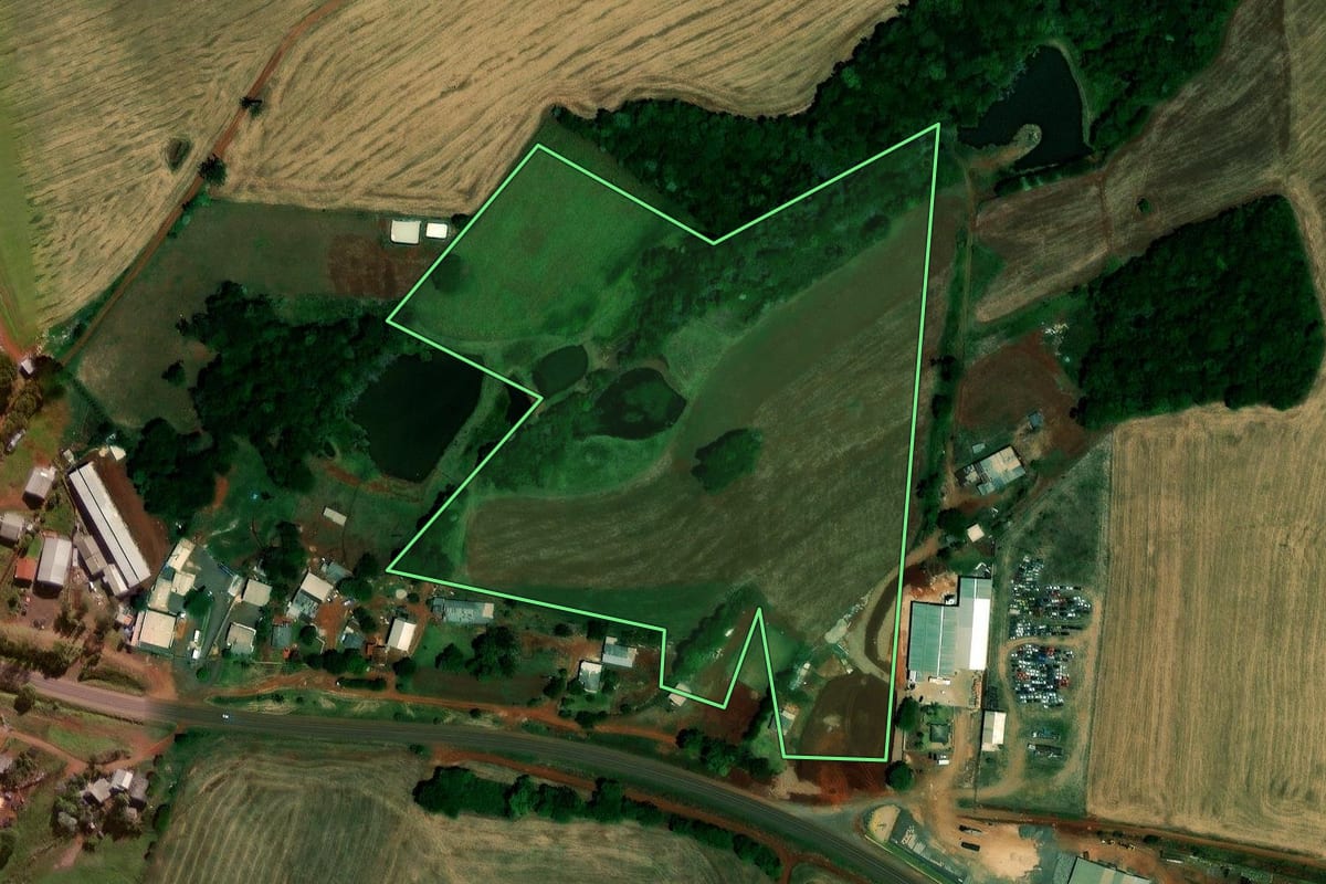 Imagem de satélite do imóvel rural em Palmeira das Missões (RS), com o contorno declarado no CAR desenhado por cima.