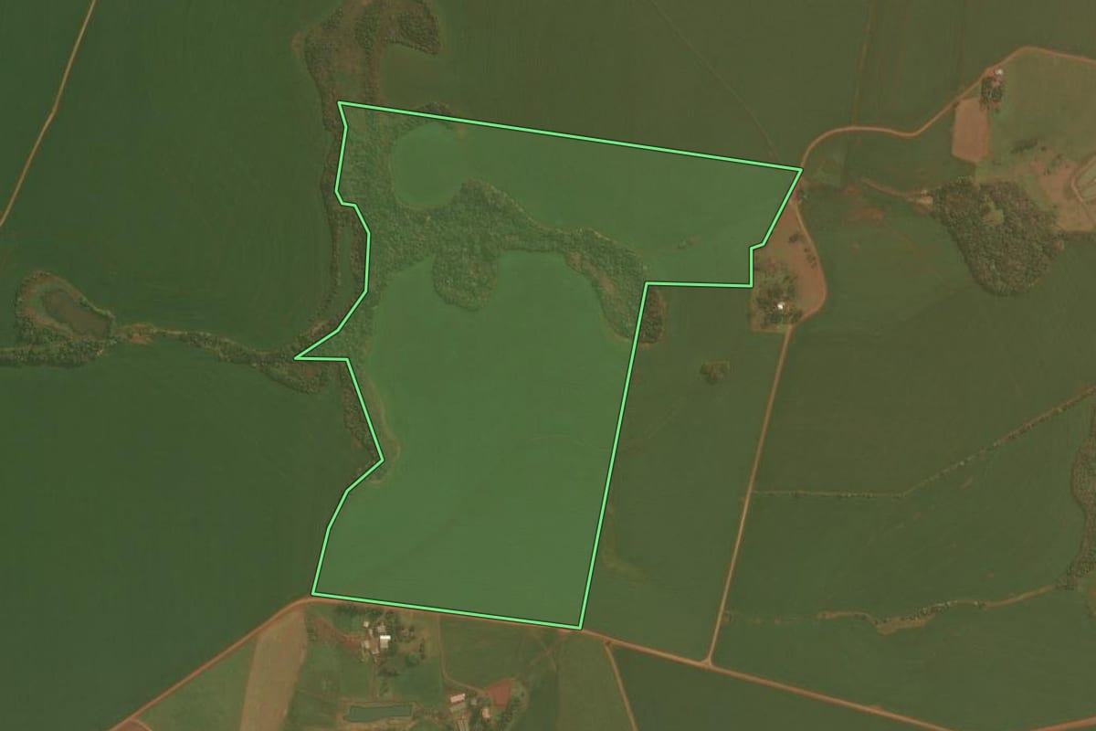 Imagem de satélite do imóvel rural em Palmeira das Missões (RS), com o contorno declarado no CAR desenhado por cima.