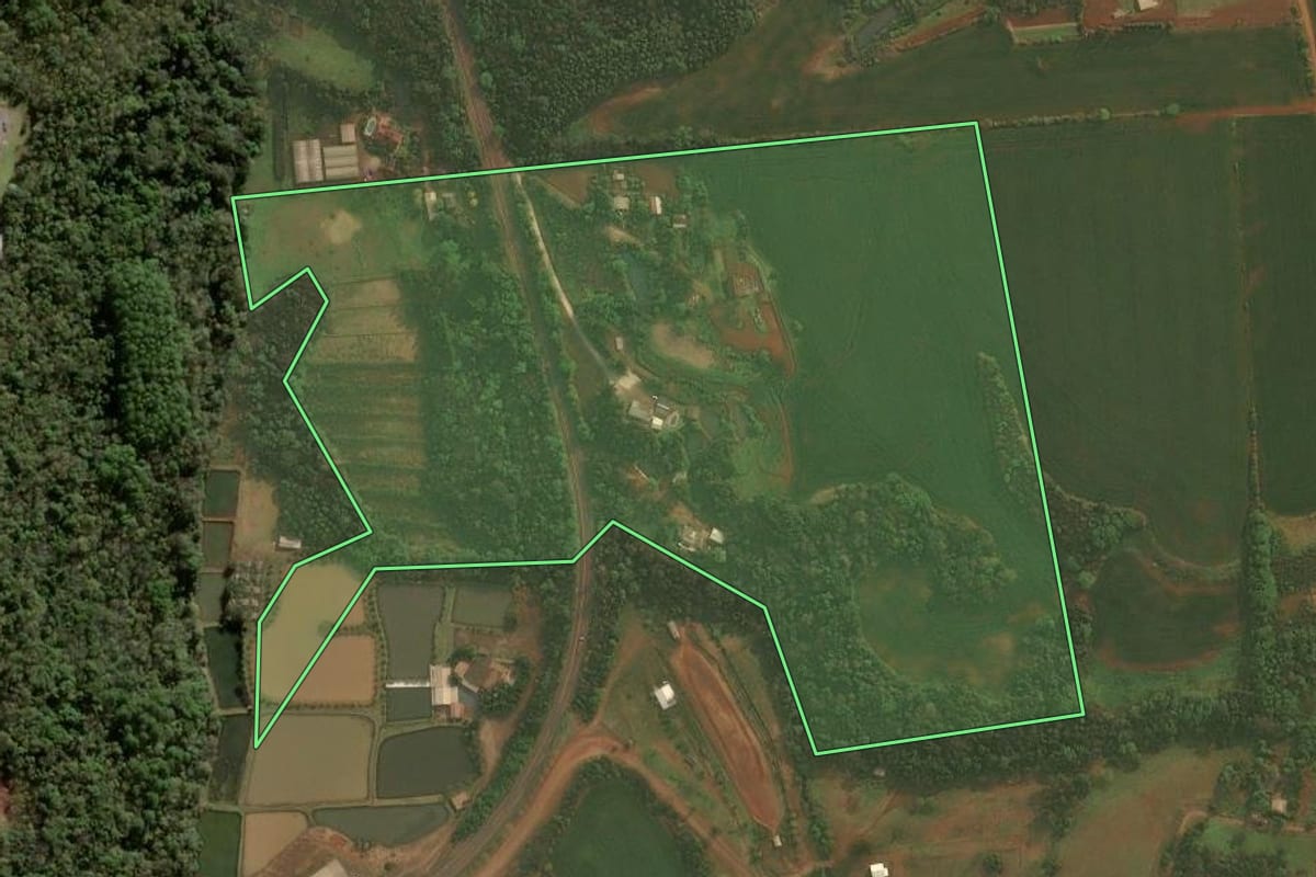 Imagem de satélite do imóvel rural em Panambi (RS), com o contorno declarado no CAR desenhado por cima.