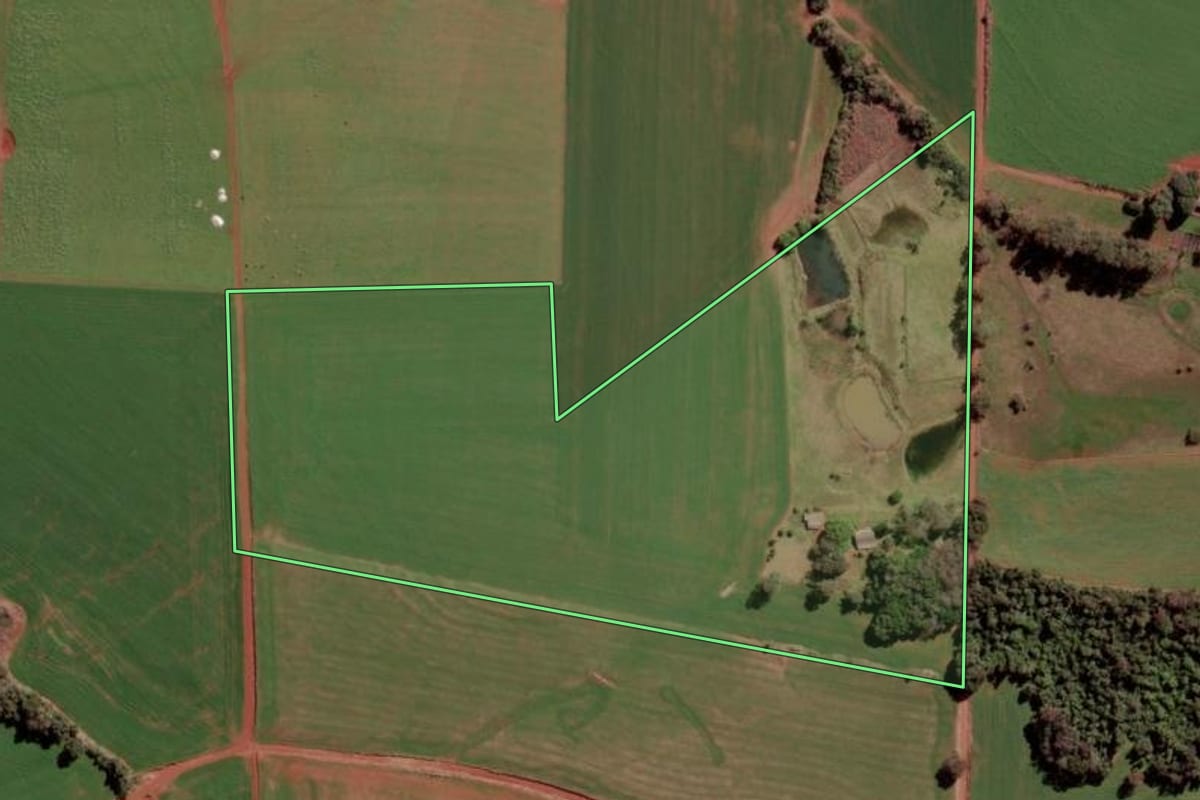 Imagem de satélite do imóvel rural em Panambi (RS), com o contorno declarado no CAR desenhado por cima.